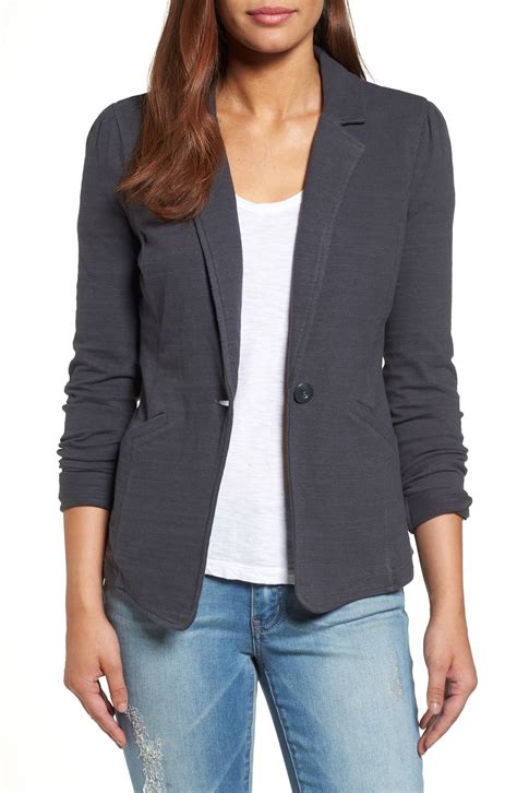 petite blazers for women length.